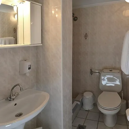 Miramare Hotel 2*
